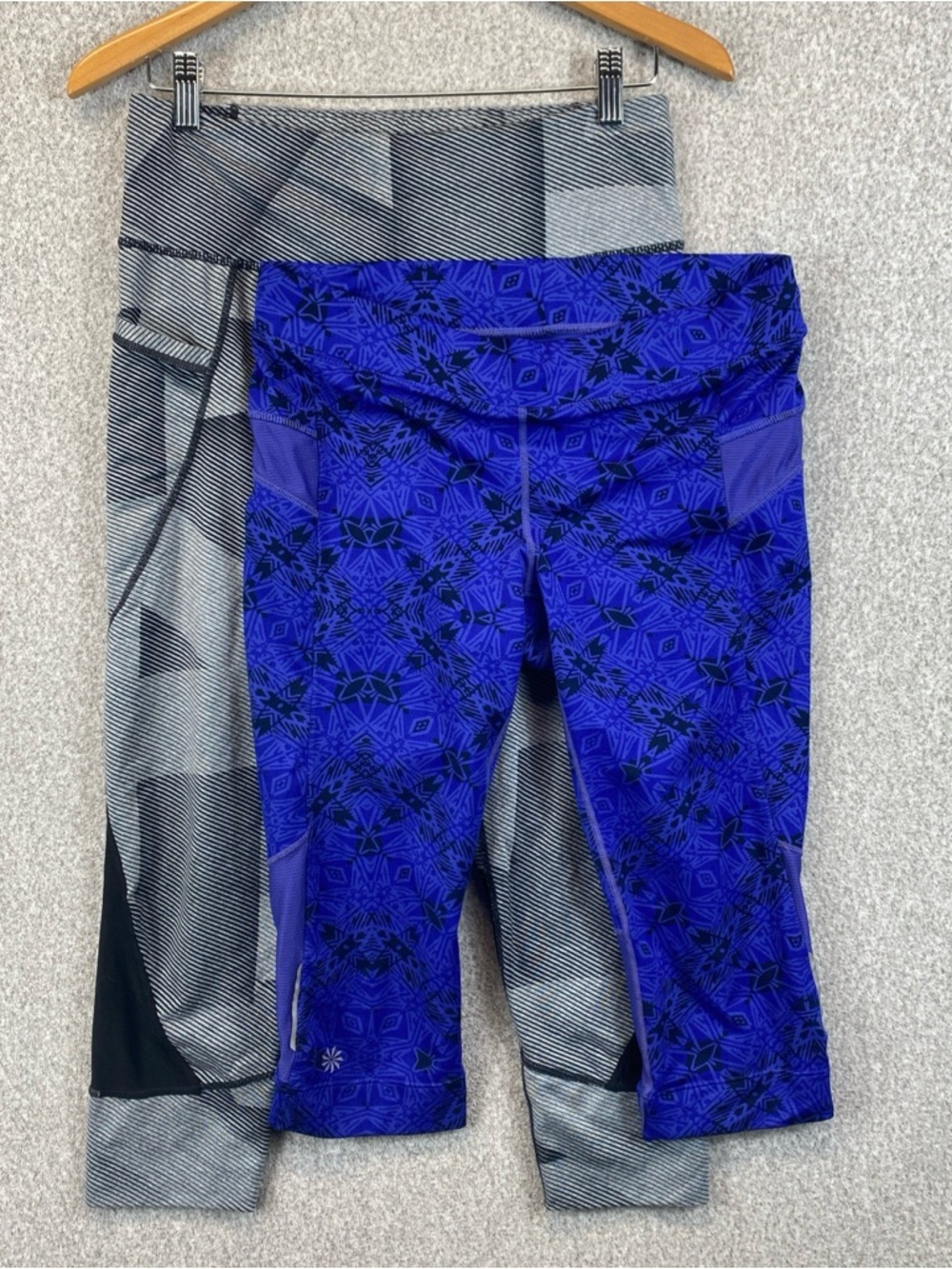 Athleta Lot Of 2 Women's Cropped Leggings Size M running workout athleisure